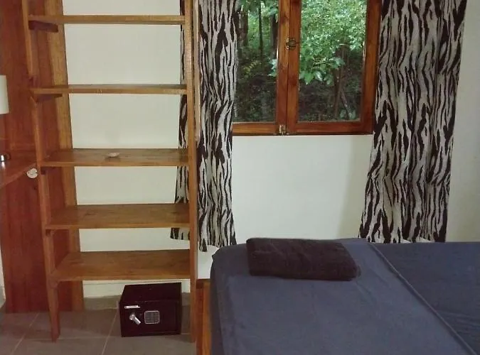 1 Bedroom G-land Burnt Toast Surfcamp * Nosara