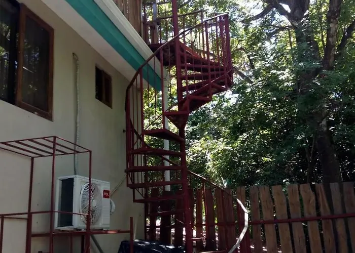 1 Bedroom G-land Burnt Toast Surfcamp Apartamento