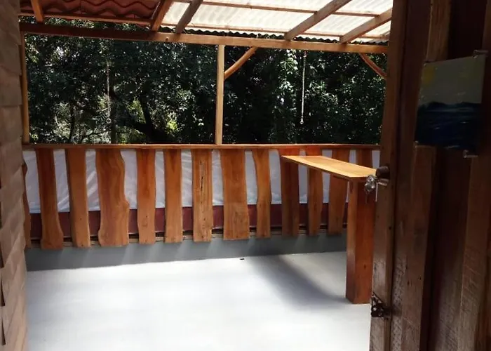 1 Bedroom G-land Burnt Toast Surfcamp